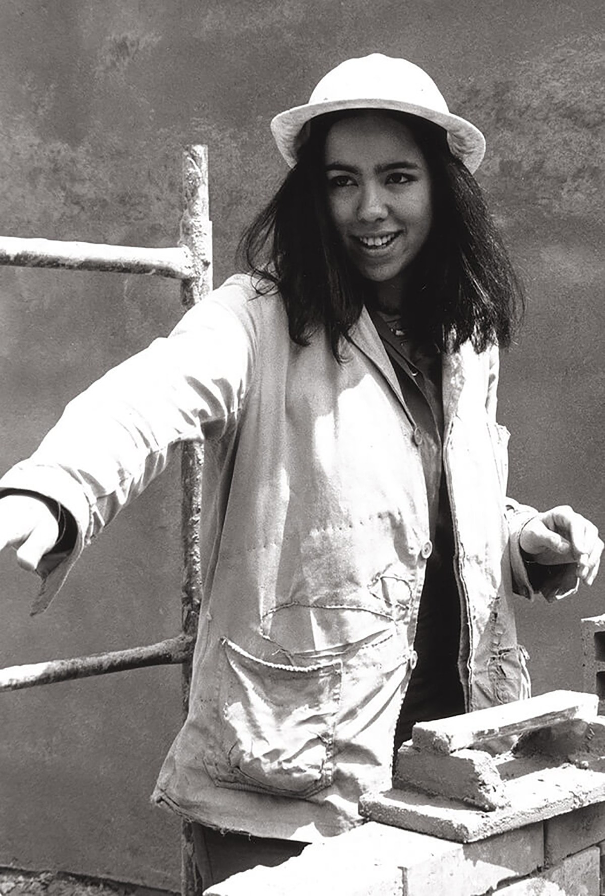 Escribo como pienso que me van a leer las personas sobre las que escribo  / Entrevista imaginada a Sylvia Duzán